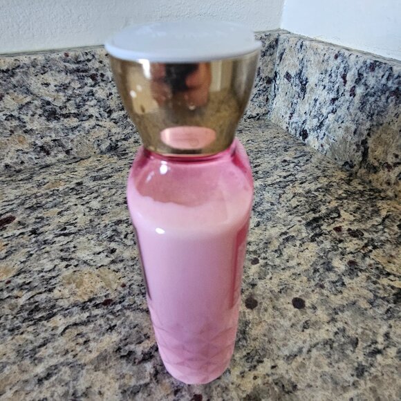 NEW BATH AND BODY WORKS CHAMPAGNE TOAST DAILY NOURISHING 24 HOUR 8 OZ LOTION - Picture 5 of 6